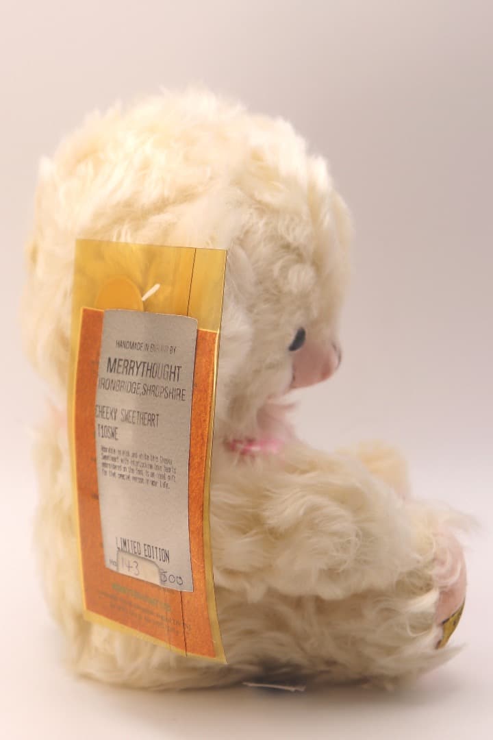 Cheeky SweetHart 2000年度 143 / 500日本限定品