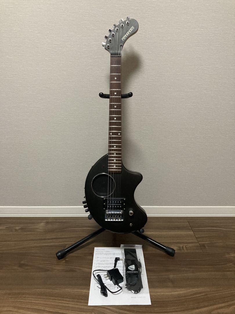 FERNANDES DIGI-ZO HYPER 黒 ブラック コンデンサ交換済み