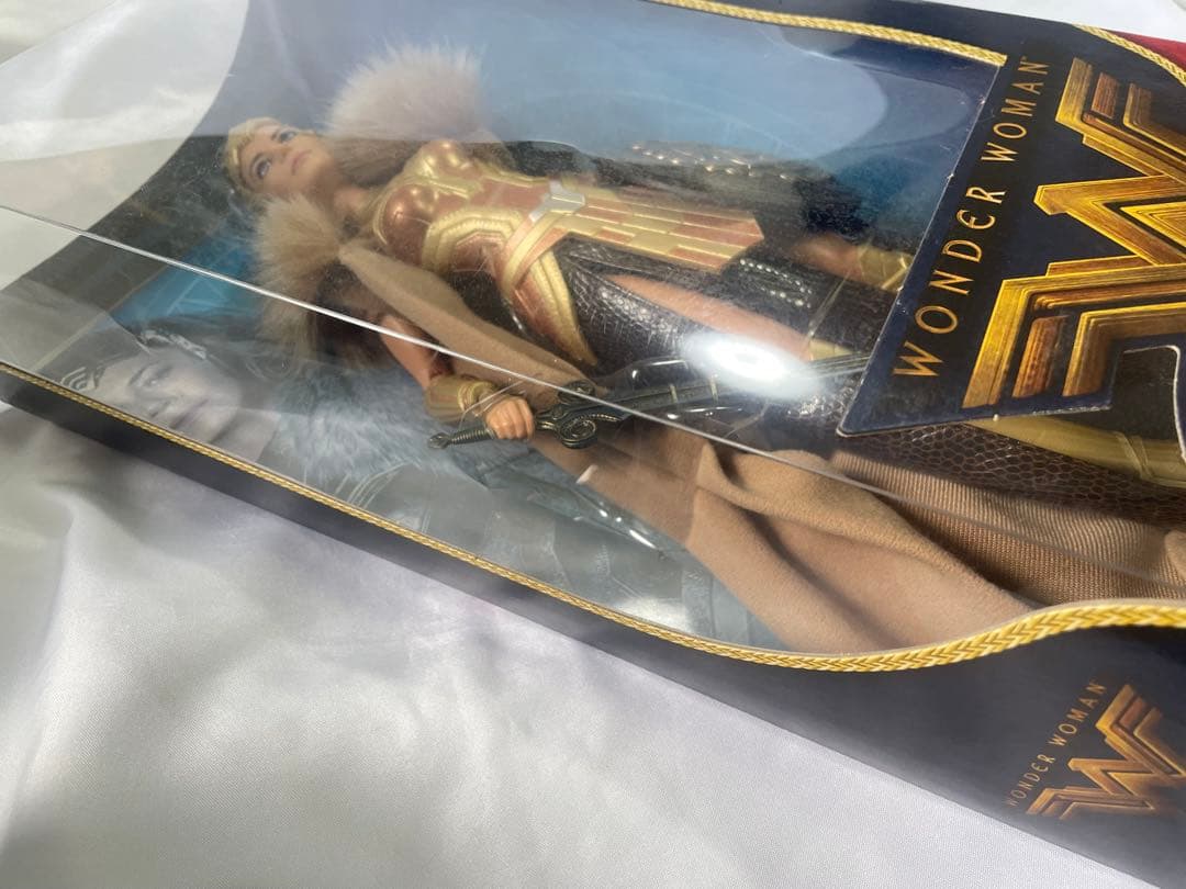 バービー　ブラックラベル　ワンダーウーマン　ヒッポリュテー