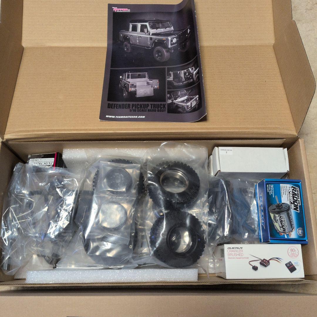 値下げ【新品】Defender D110 1/10 、充電器、送信機セット