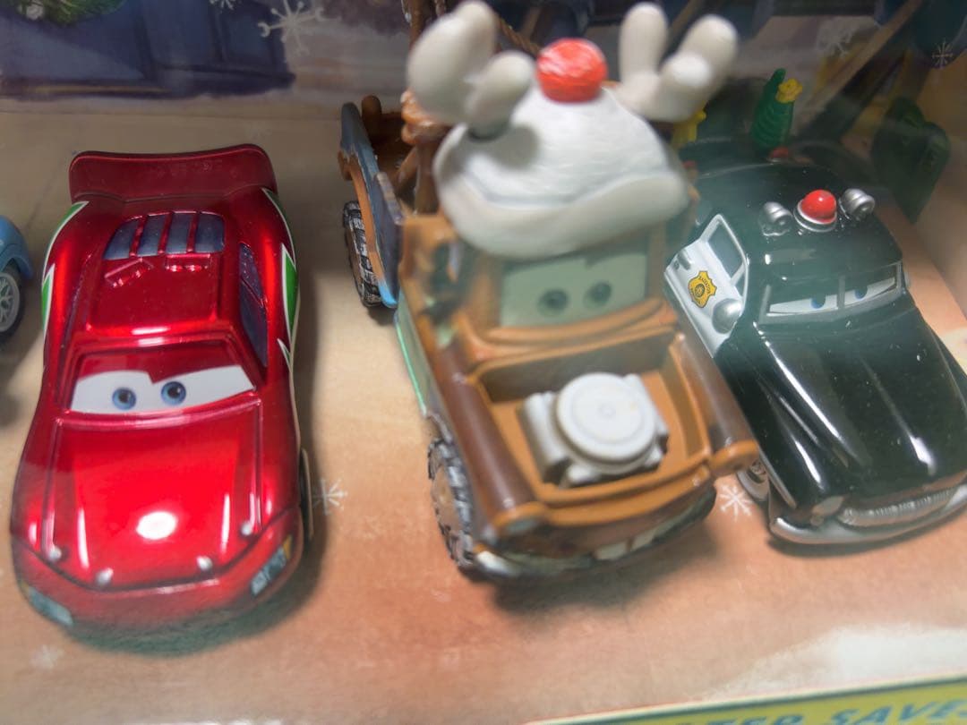 日本未発売レア！メーター・セイブズ・クリスマス ミニカーセット