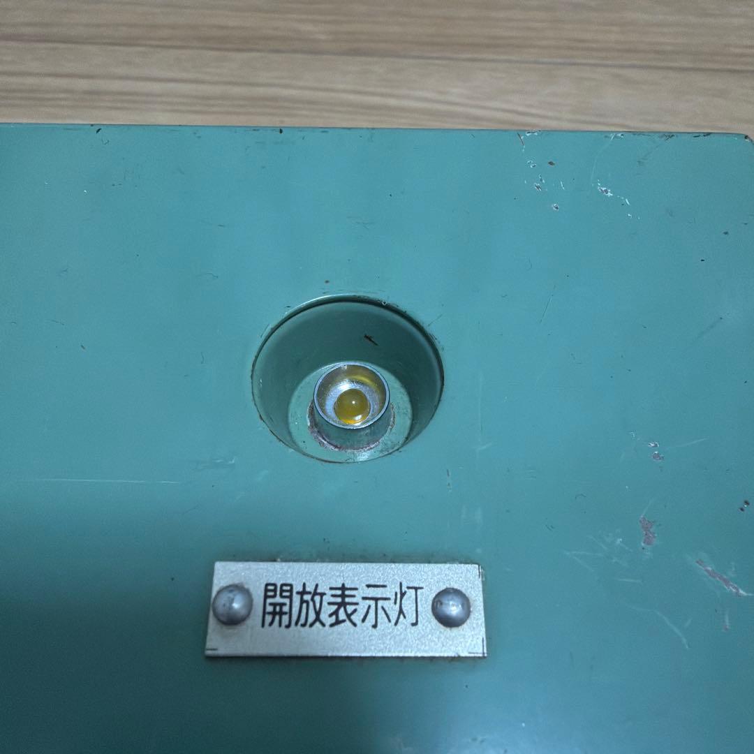 希少　東武1800系1819f 鉄道部品　戸閉保安切替スイッチ箱　東武1819f