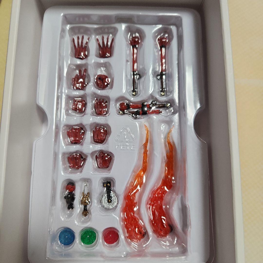 S.H.Figuarts 真骨彫製法 仮面ライダー響鬼 紅