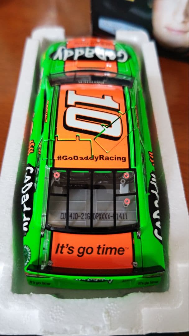 ダニカ・パトリック #10 GoDaddy ミニカー 1/24 2014年