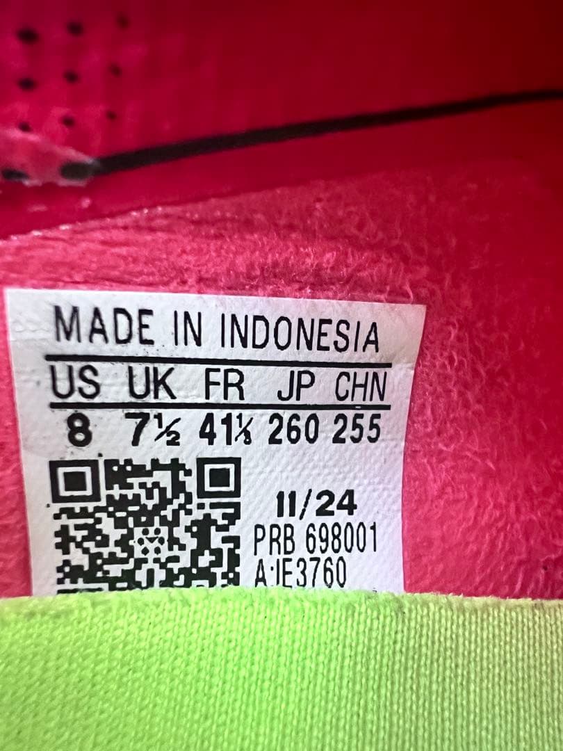 【2回人工芝にて使用】プレデター ELITE HG/AG ジャパン