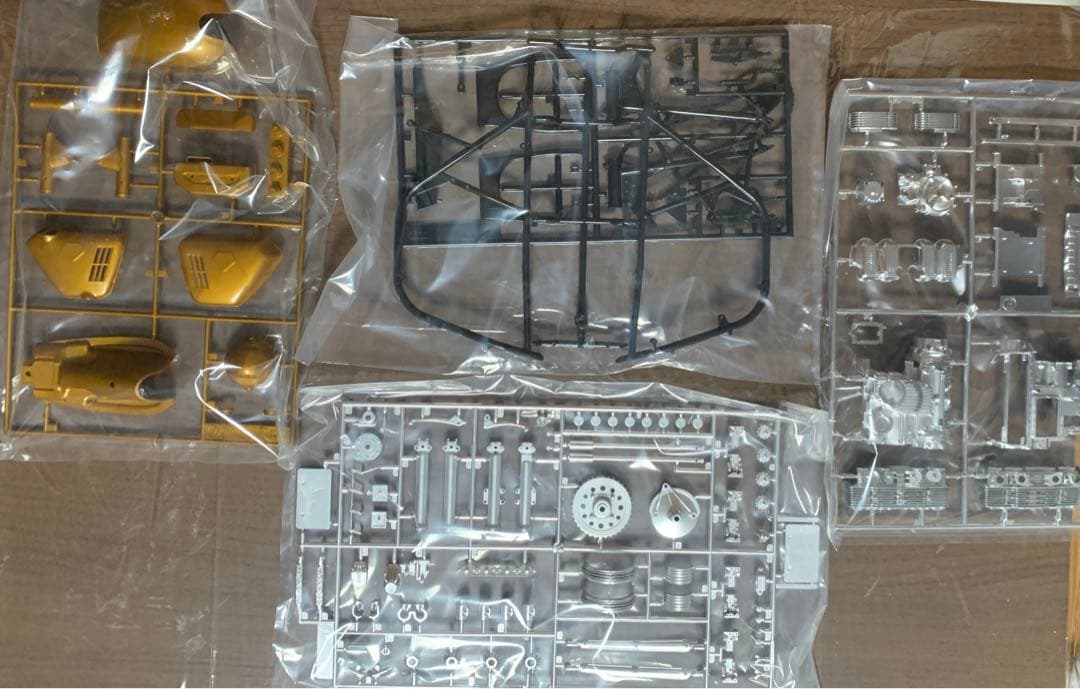 TAMIYA 1/6 ITEM16001 HondaドリームCB750FOUR