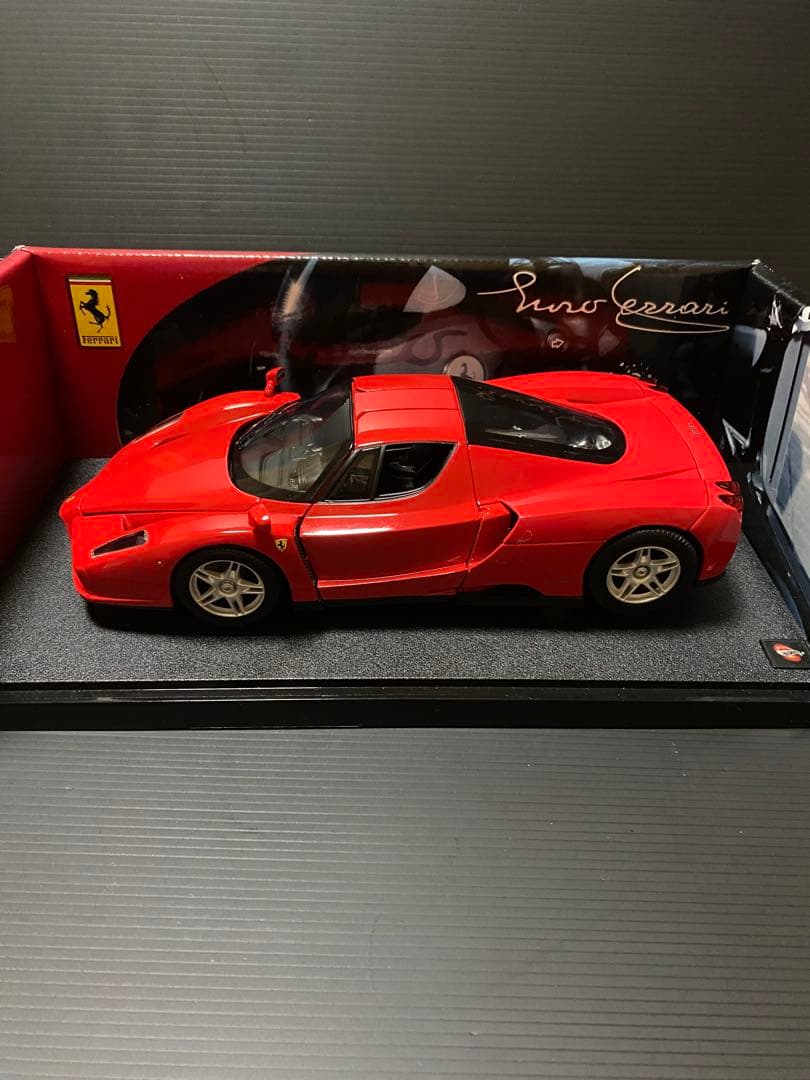 Ferrari Enzo 1/18 赤　エンッオ　フェラーリ