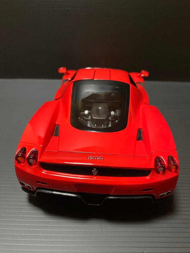 Ferrari Enzo 1/18 赤　エンッオ　フェラーリ