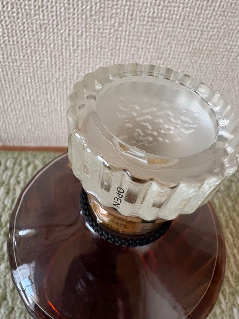 サントリー ウイスキー　響　初期　ゴールドラベル