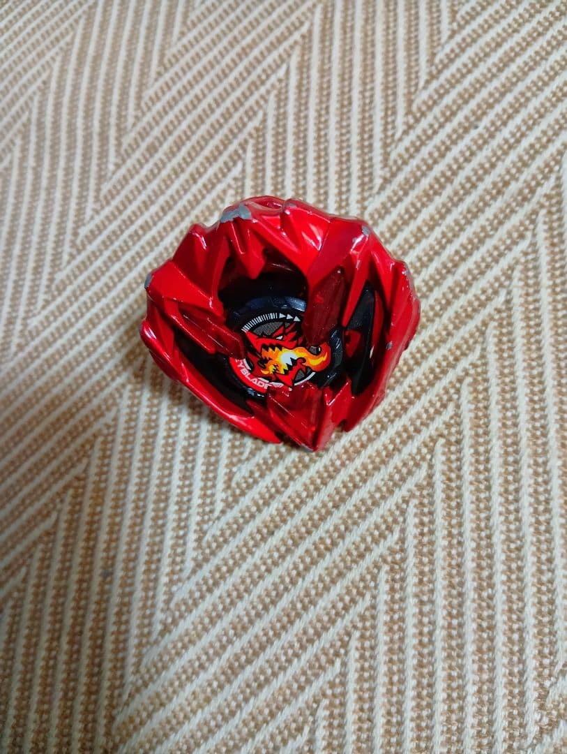 ベイブレードx　ドランバスター　メタルコートレッド　ベイブレード