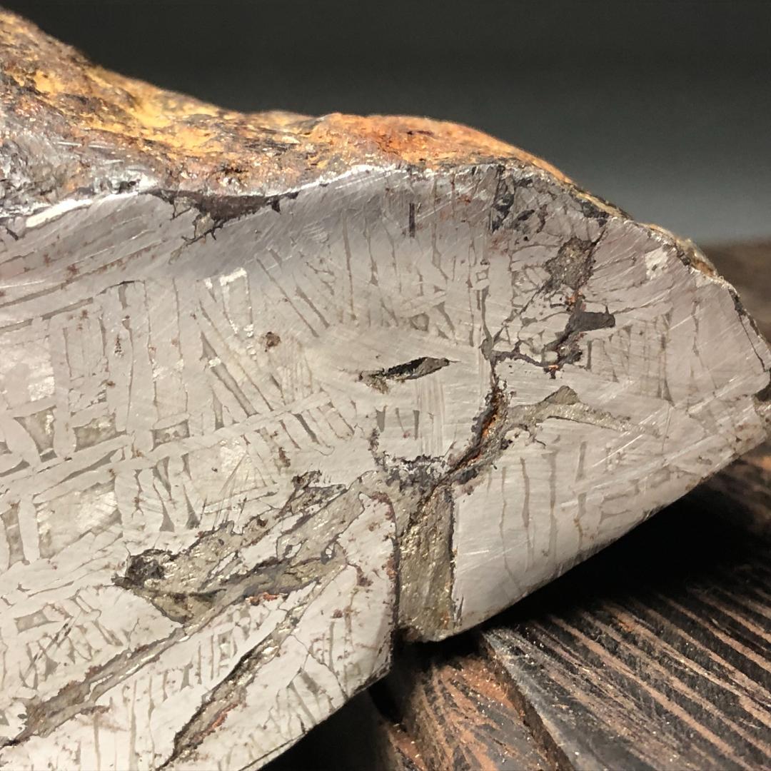 アルタイ隕石　大型隕石 鉄隕石　外皮付き隕石　ナチュラル　原石　重さ約969ｇ