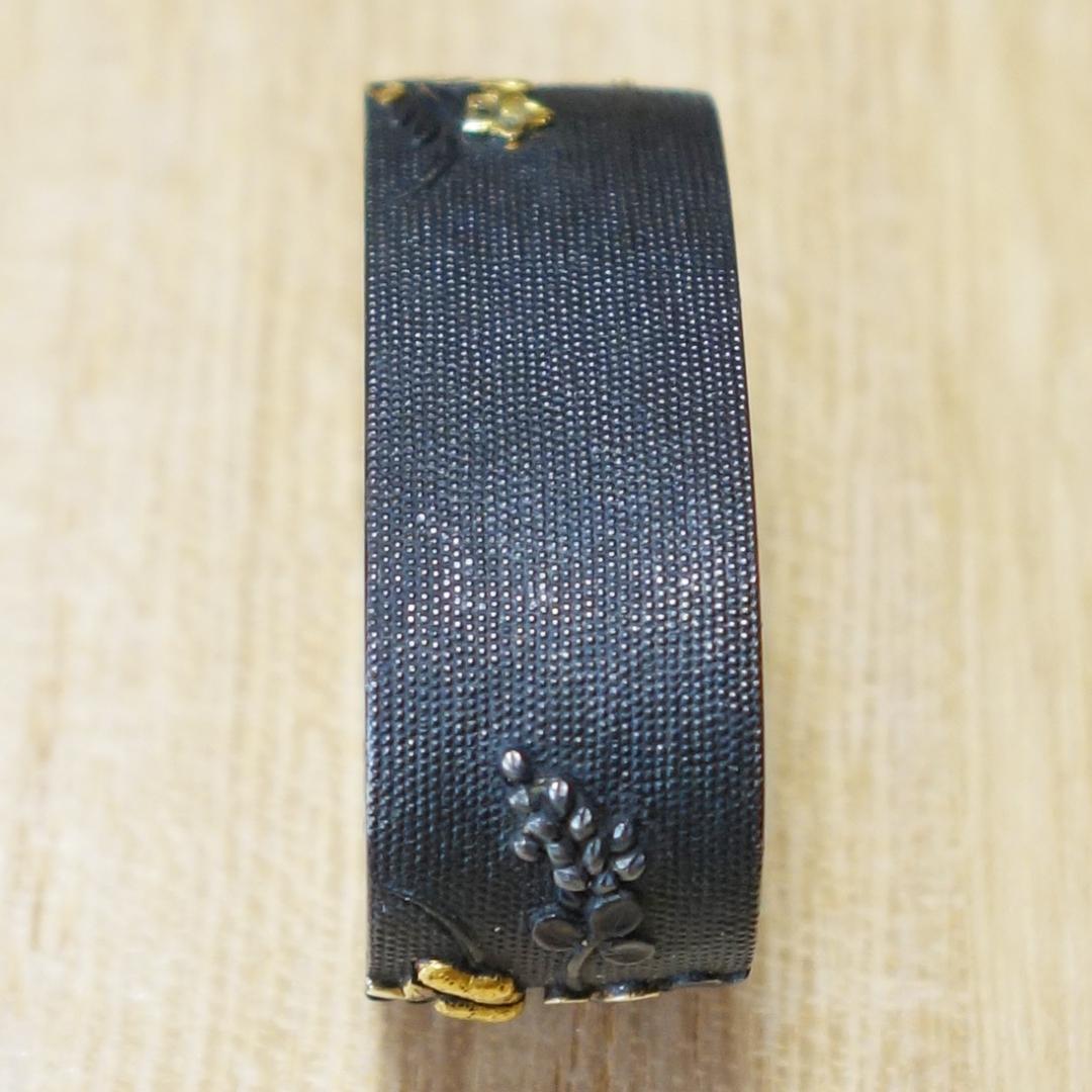 【草花図縁 赤銅魚子地 金銀銅象嵌】 刀装具 縁頭 鍔 鐔 日本刀 武具 骨董