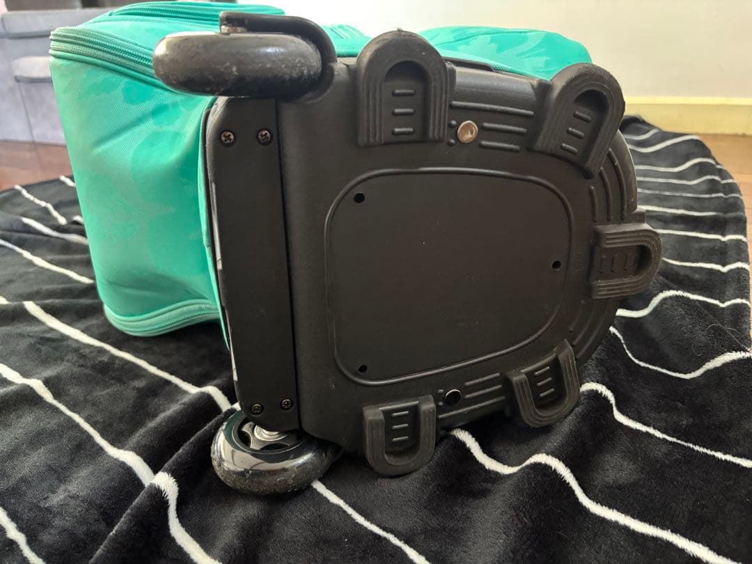 ムータマリン　キャスター付　キャディーバック