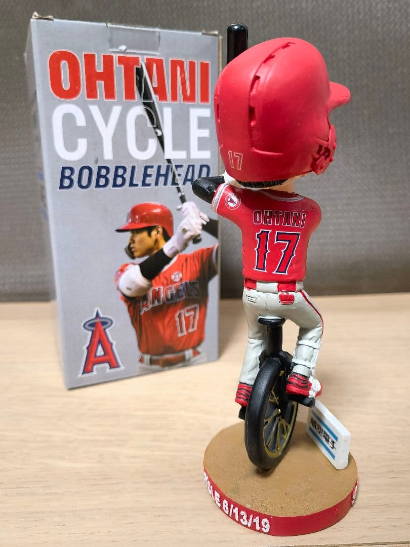 【新品未使用】大谷翔平 ボブルヘッド サイクルヒット達成　記念 ①