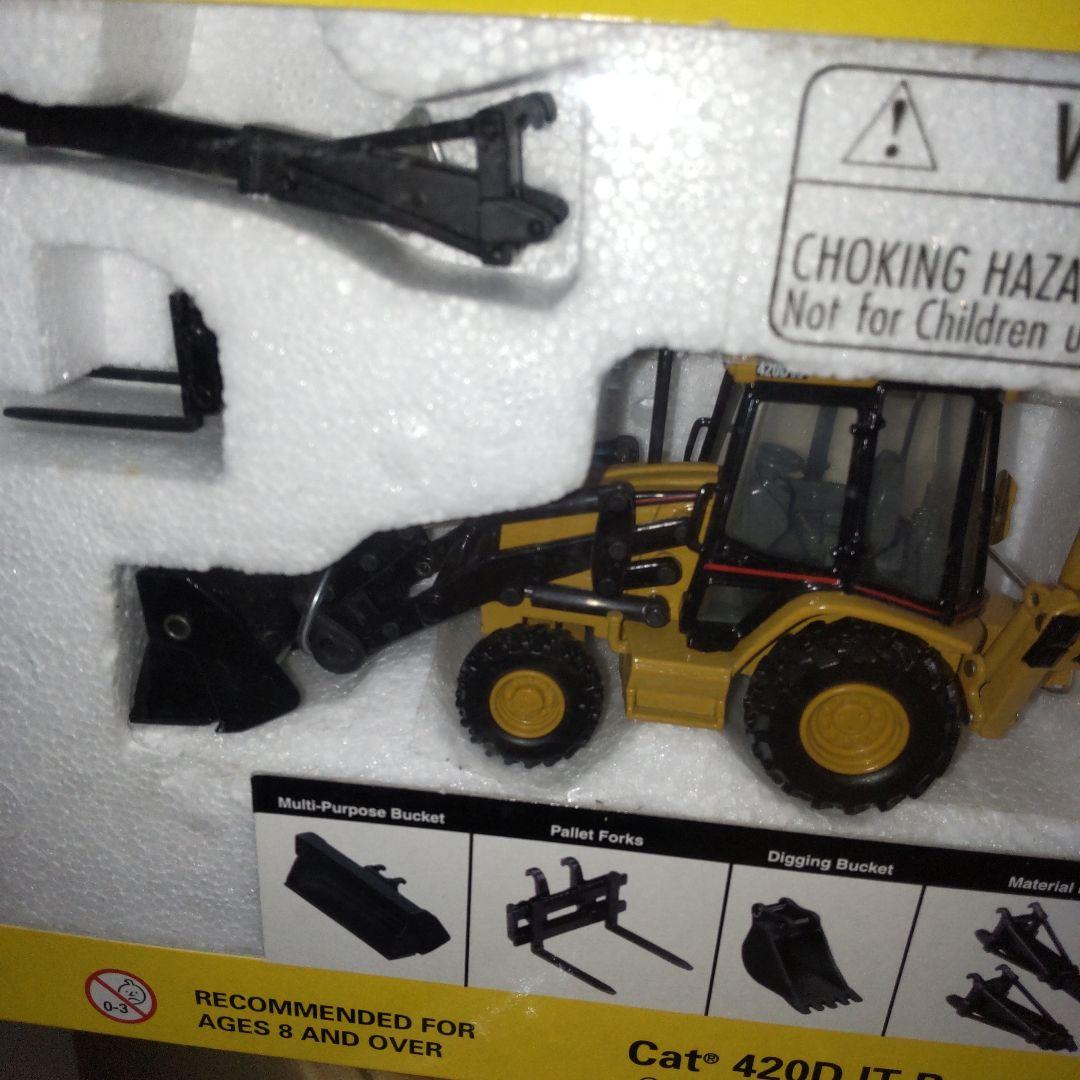 キャタピラー建機　CAT 420D IT バケットローダー　1/50