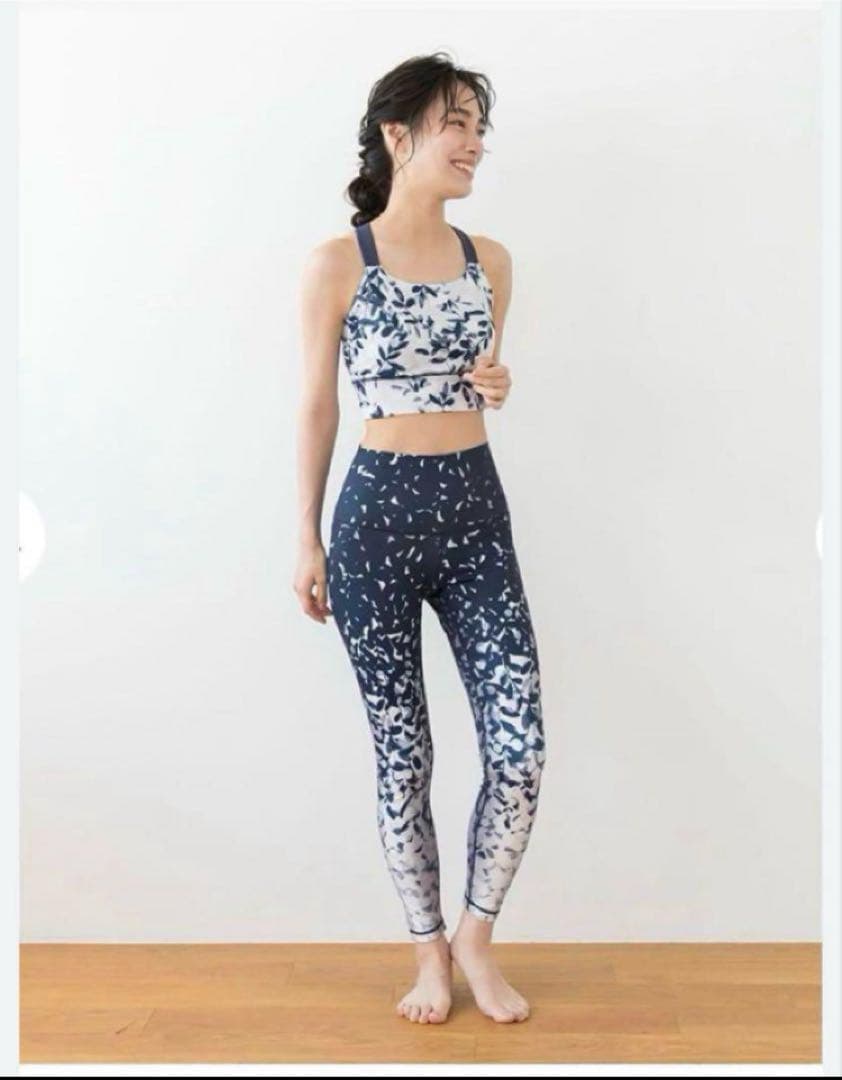 【SUKALA】リーフパネルブラトップ&レギンス 上下ヨガウェアセット　L