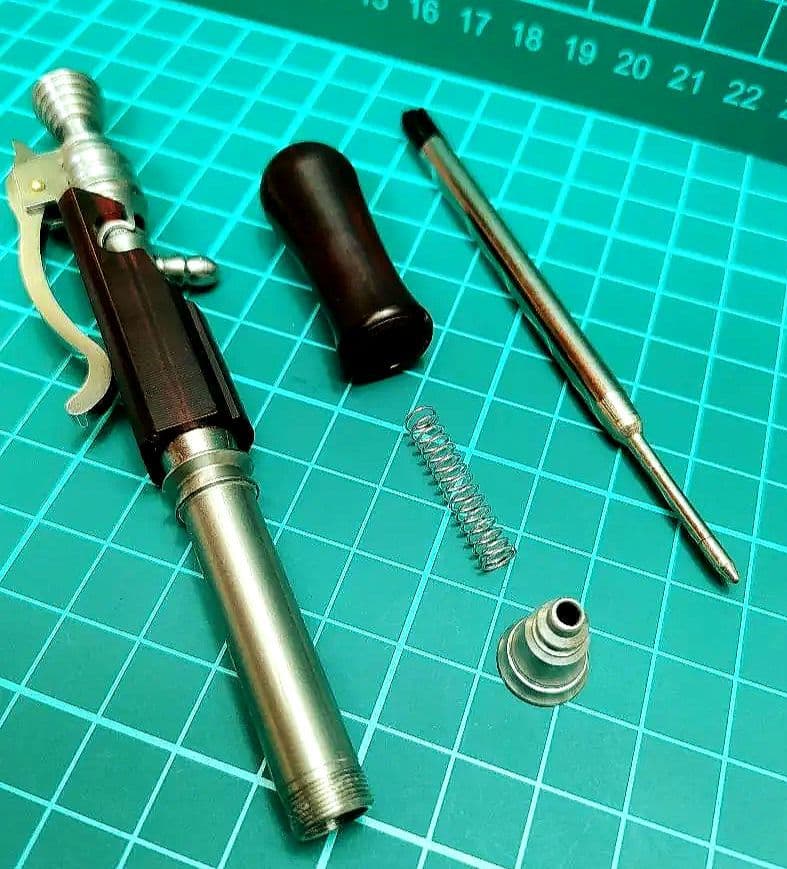 ボルトアクションボールペン★クポール・バンブリバース★