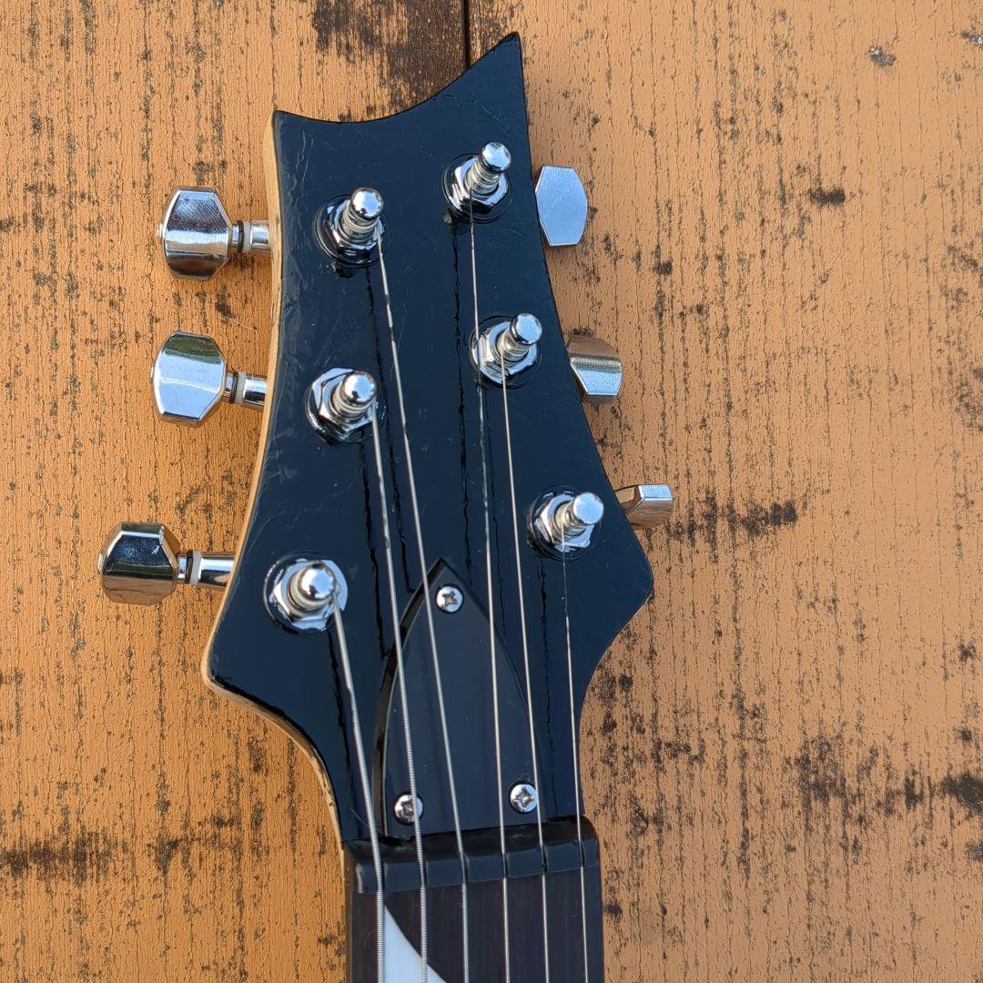 サンバースト エレキギター ユニークデザイン