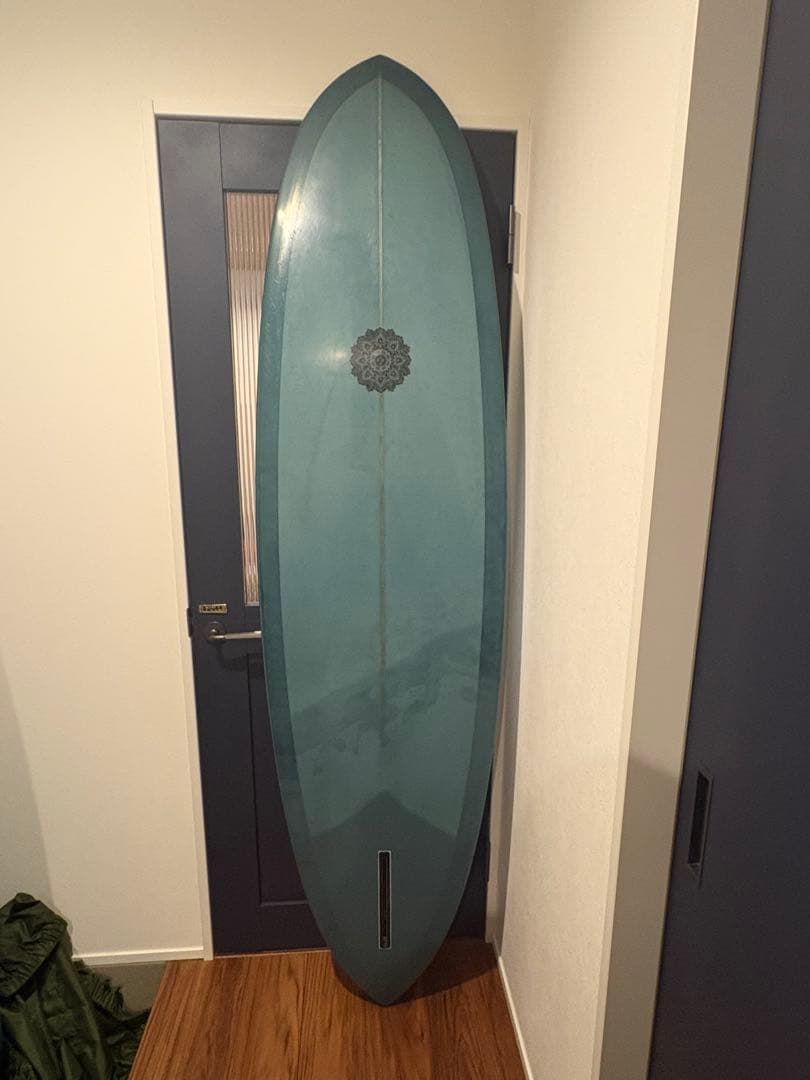 ミッドレングスサーフボード7'0\"