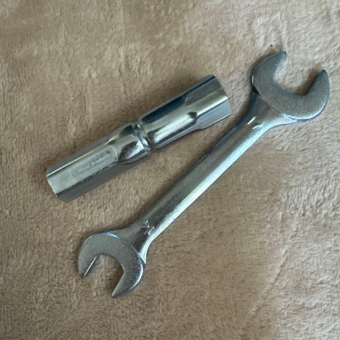 マキタ　ポータブルインバータ発電機　EG0900IS