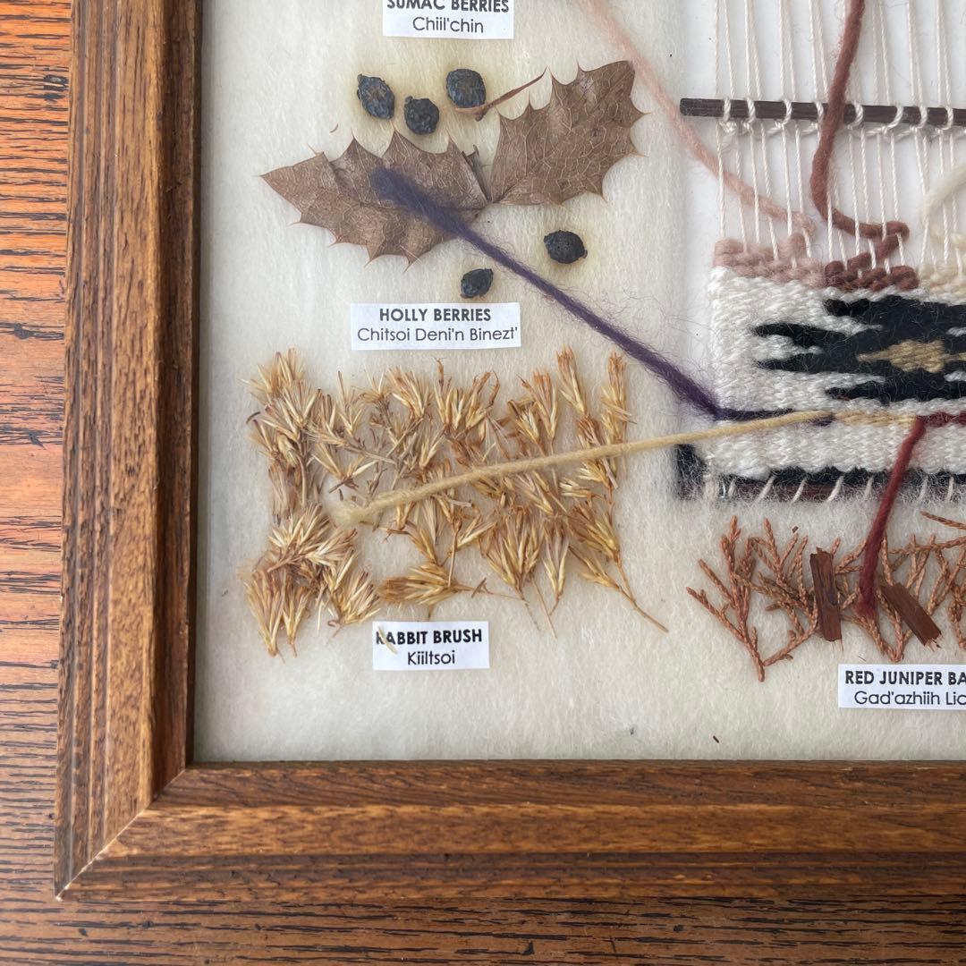 ネイティブアメリカン ナバホ族 草木染め 色見本 オルテガ 毛織物 額装 木製