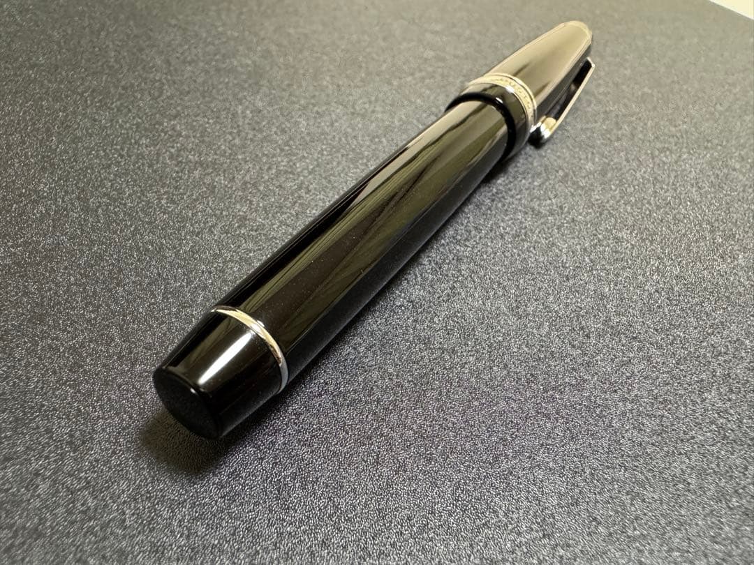 PILOT カスタムヘリテイジ912 FMニブ