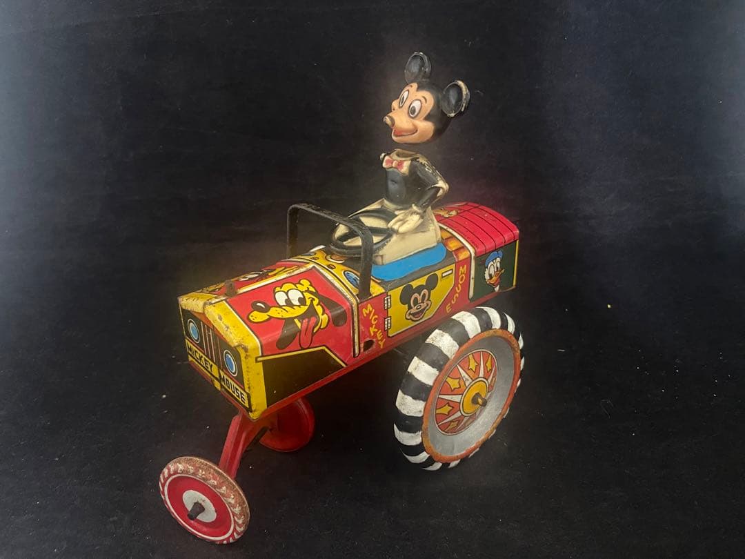 ⭐️年代物。ラインマー/ ディズニー /ミッキー ゼンマイ式ブリキカーです。