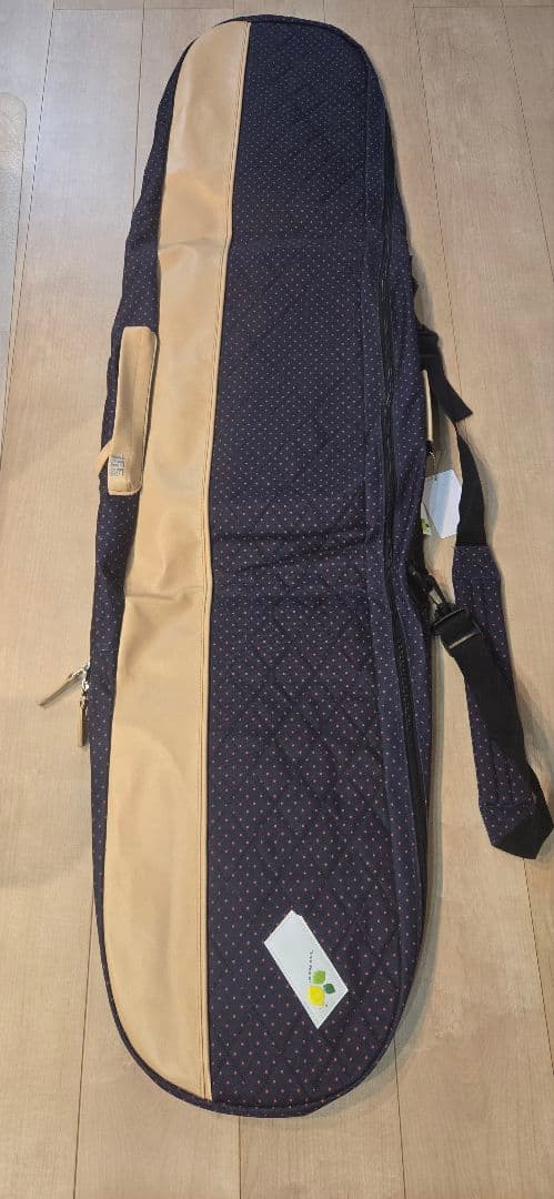 ★再値下げ！Burton買い揃え！ スノーボード板&ビンディング カバー2つ付き