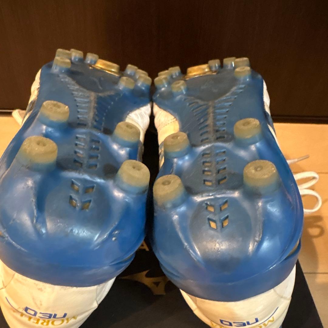 Mizunoモレリアネオ4 限定カラー