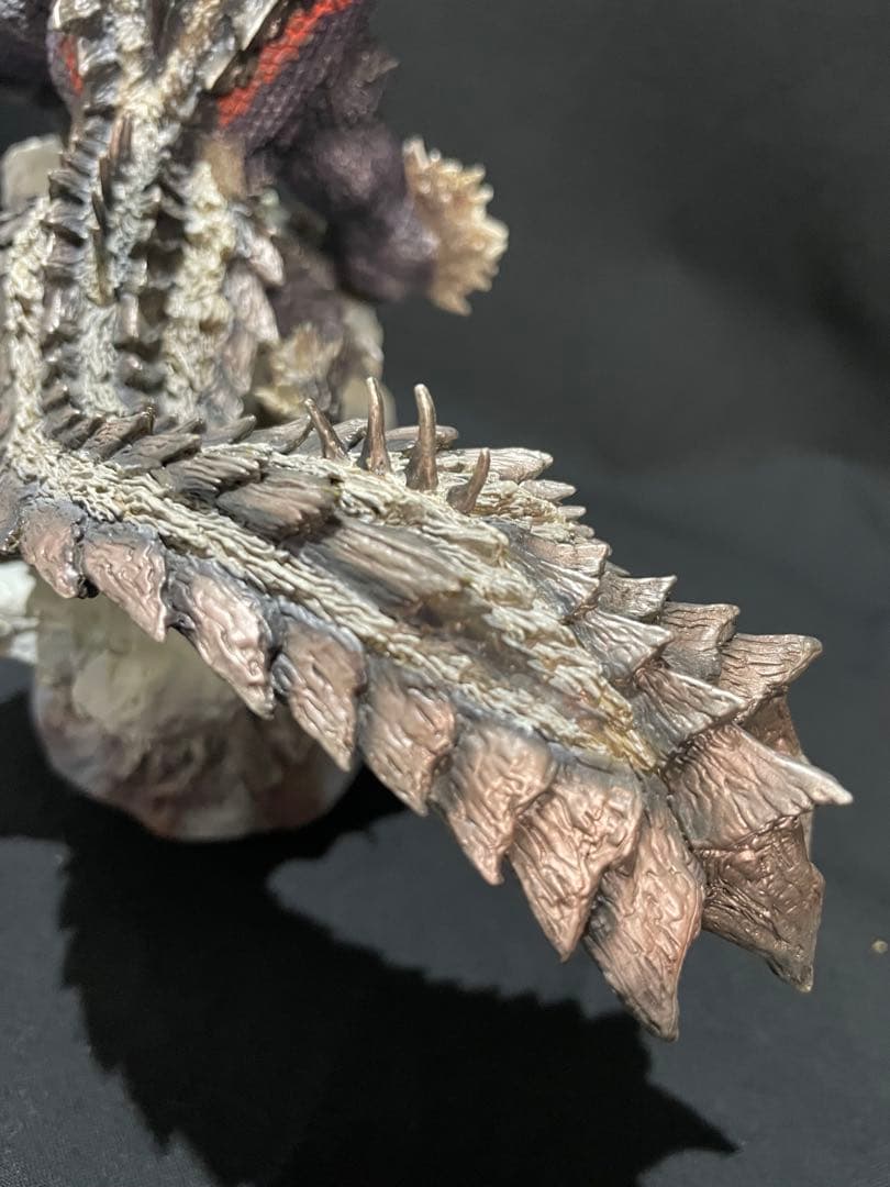 フィギュアビルダー　クリエイターズモデル　獄狼竜ジンオウガ（亜種）