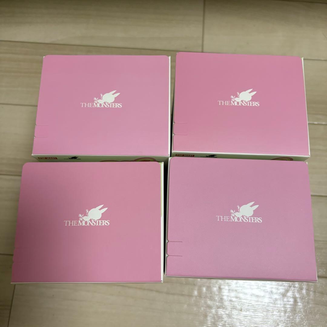 ポップマート ザ モンスターズラブブエキサイティングマカロン ぬいぐるみ2ピース