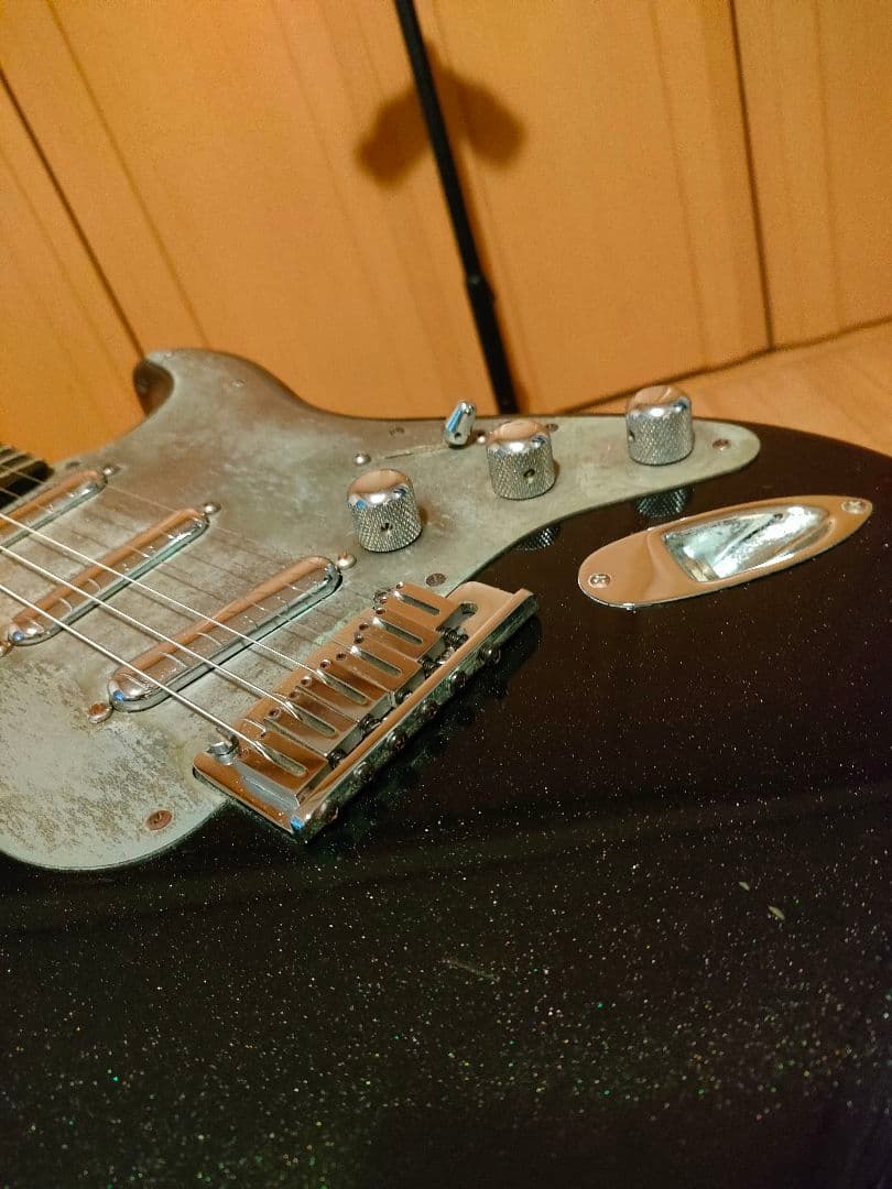 世界限定80本 ラメ入り ストラトキャスター フェンダー アメリカン・デラックス