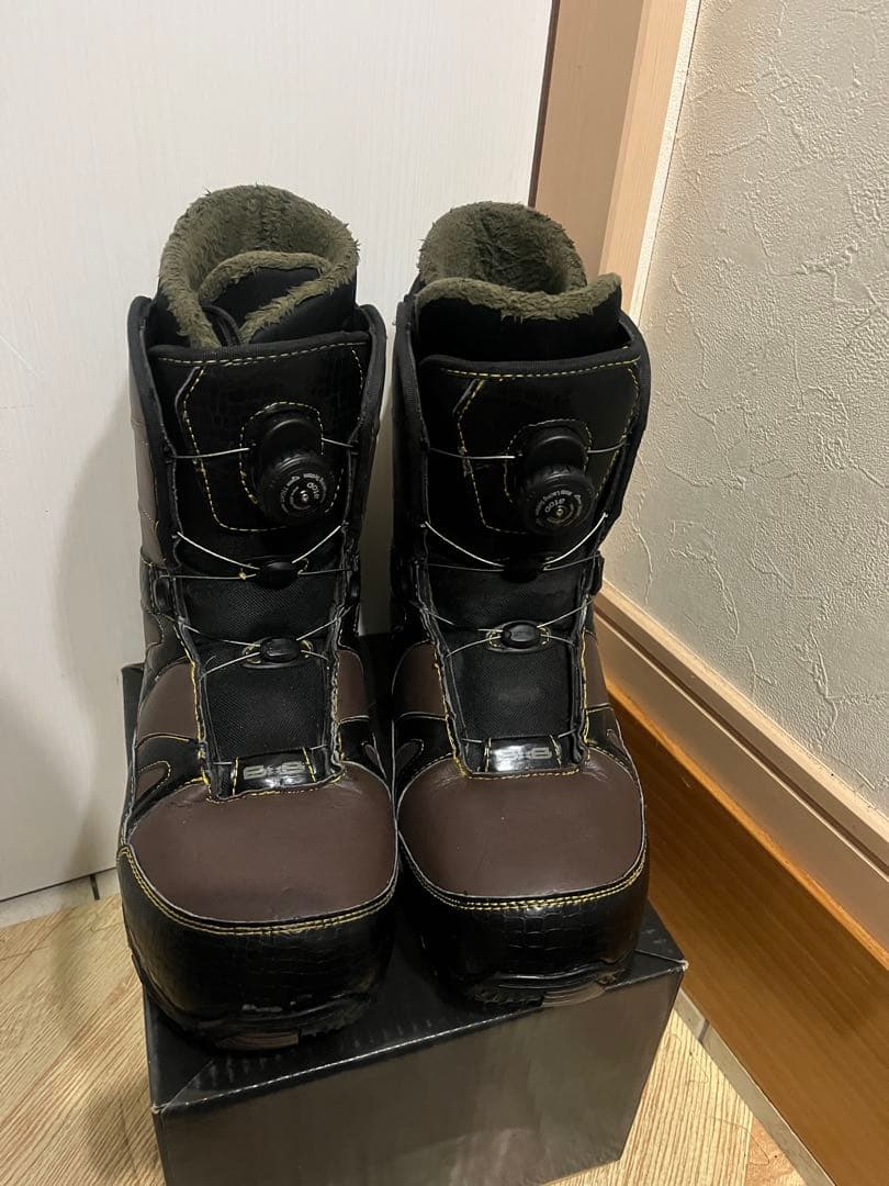 ブーツ、ソールカバー付き！NAKED RITOMS 153cm 新品バイン