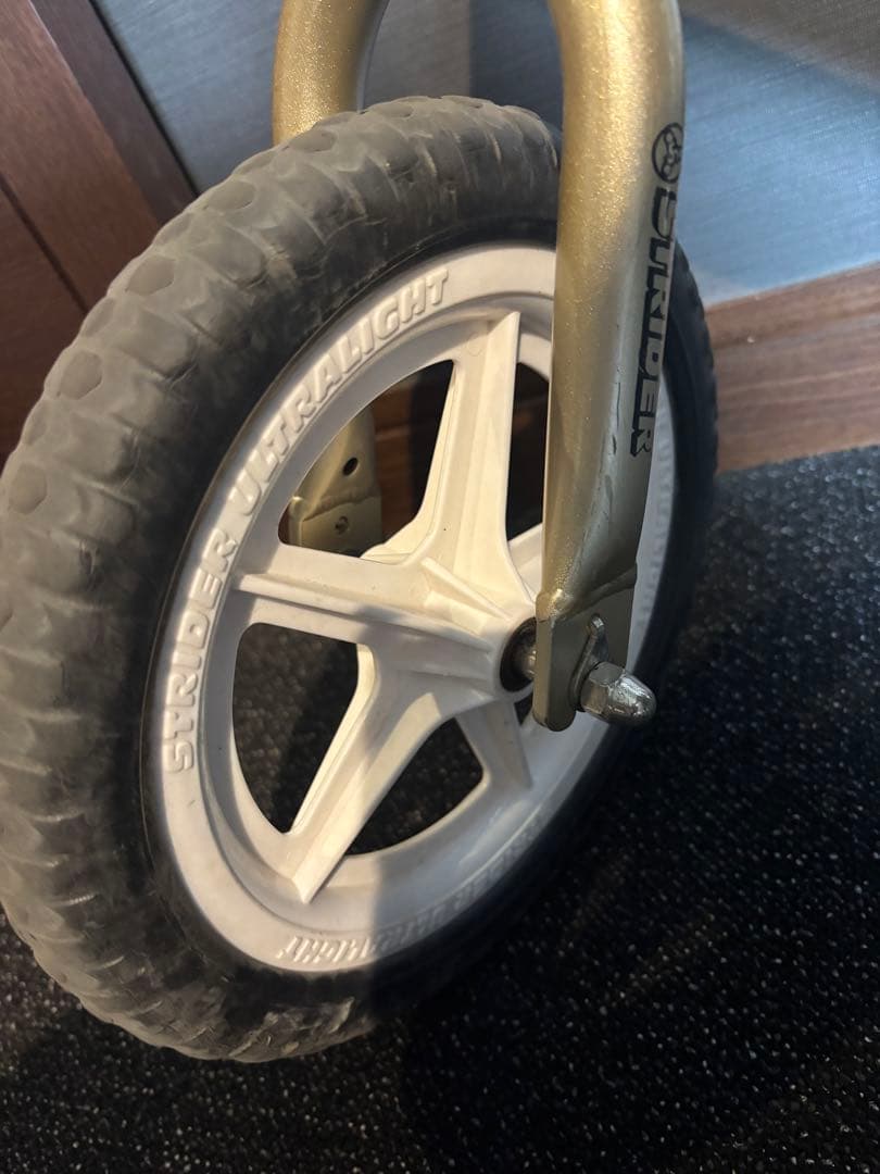 ストライダープロ 10周年記念 限定モデル シャンパンゴールド 超軽量