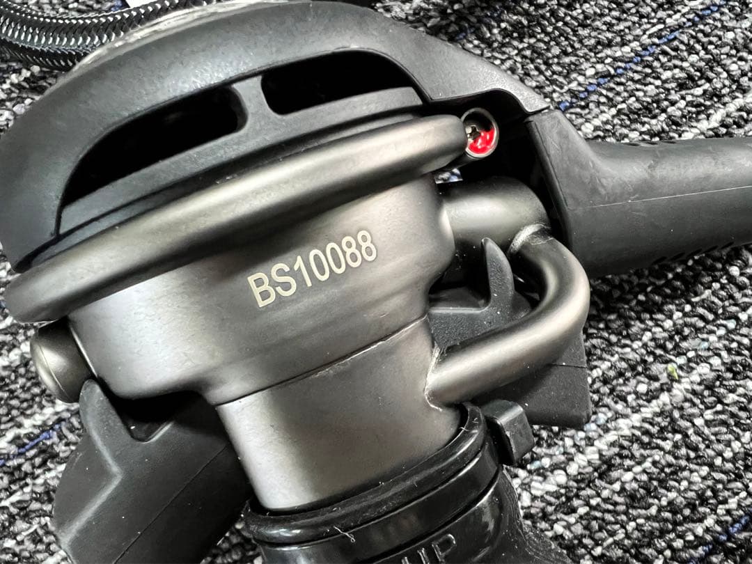 ★新品未使用 Mares マレス レギュレーター 限定モデル ブラックサファイア