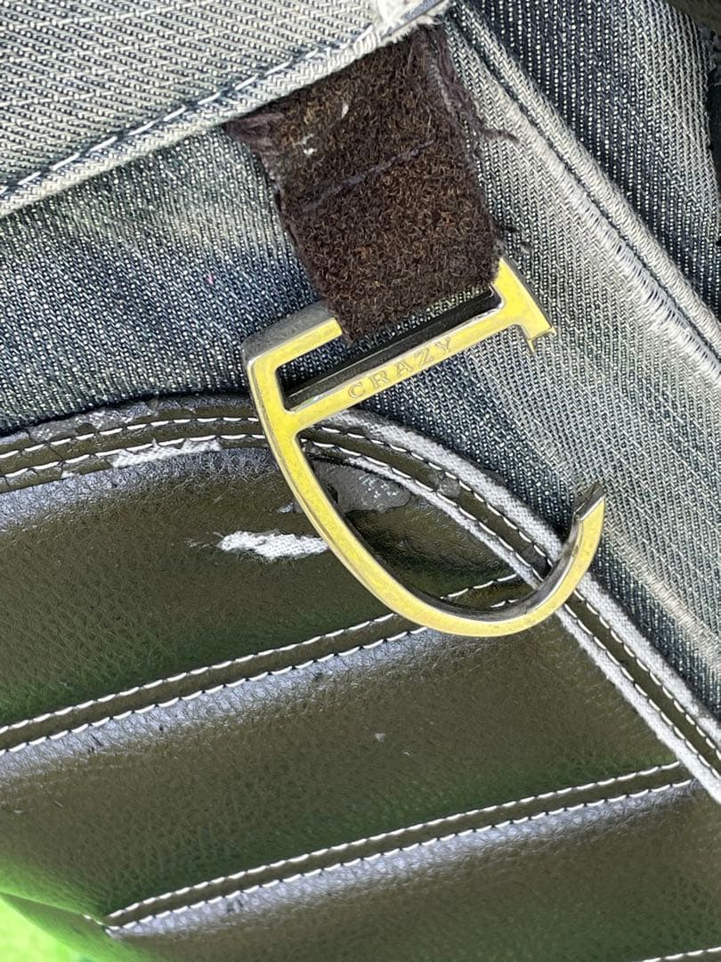 貴重品　デニム生地　CRAZY スタンドバッグ