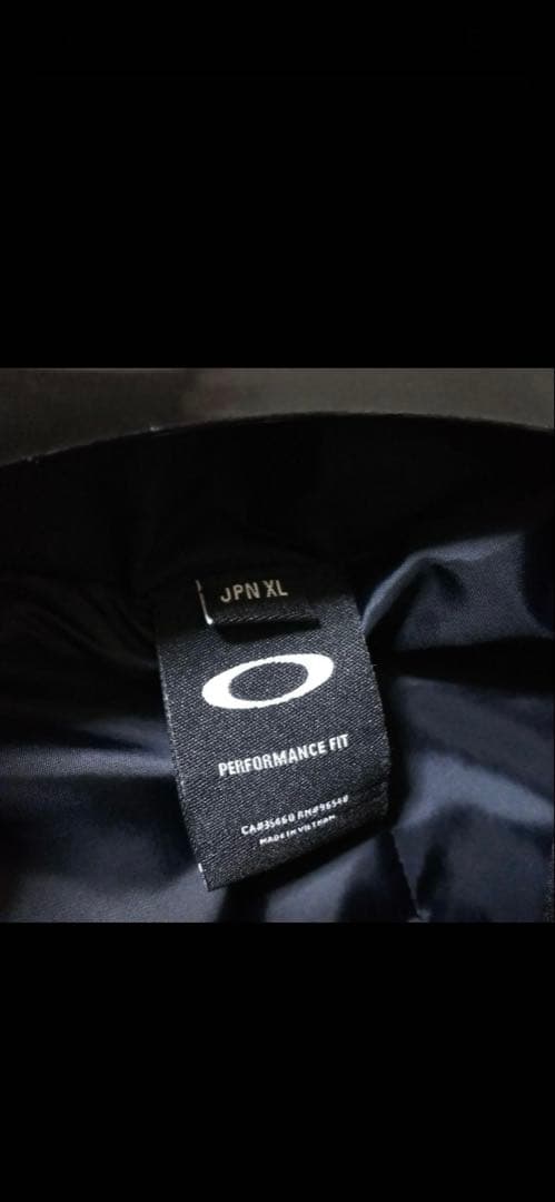 OAKLEYゴルフジャケットSKULLSPATIAL PADDED JACKET