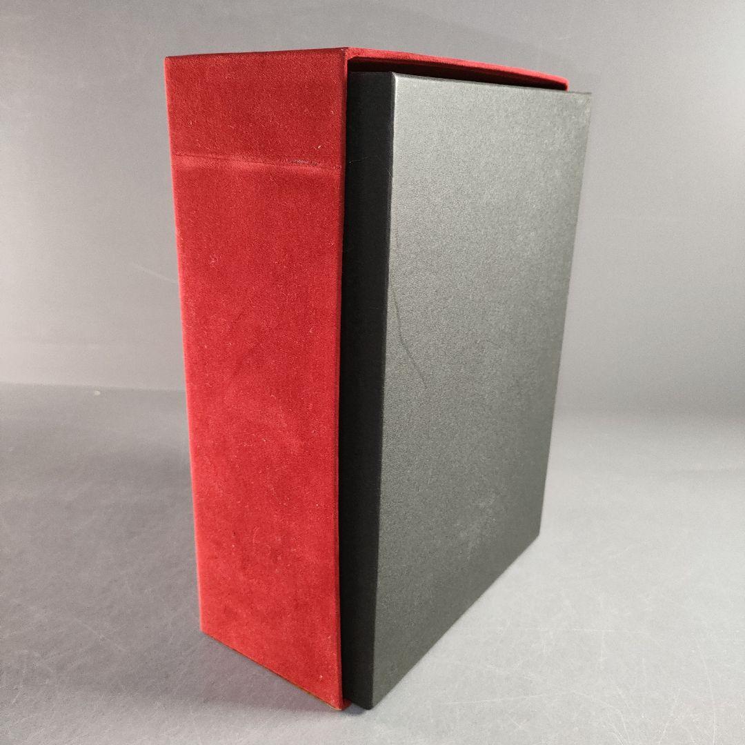 NANA/A1335-7/Hennesy/