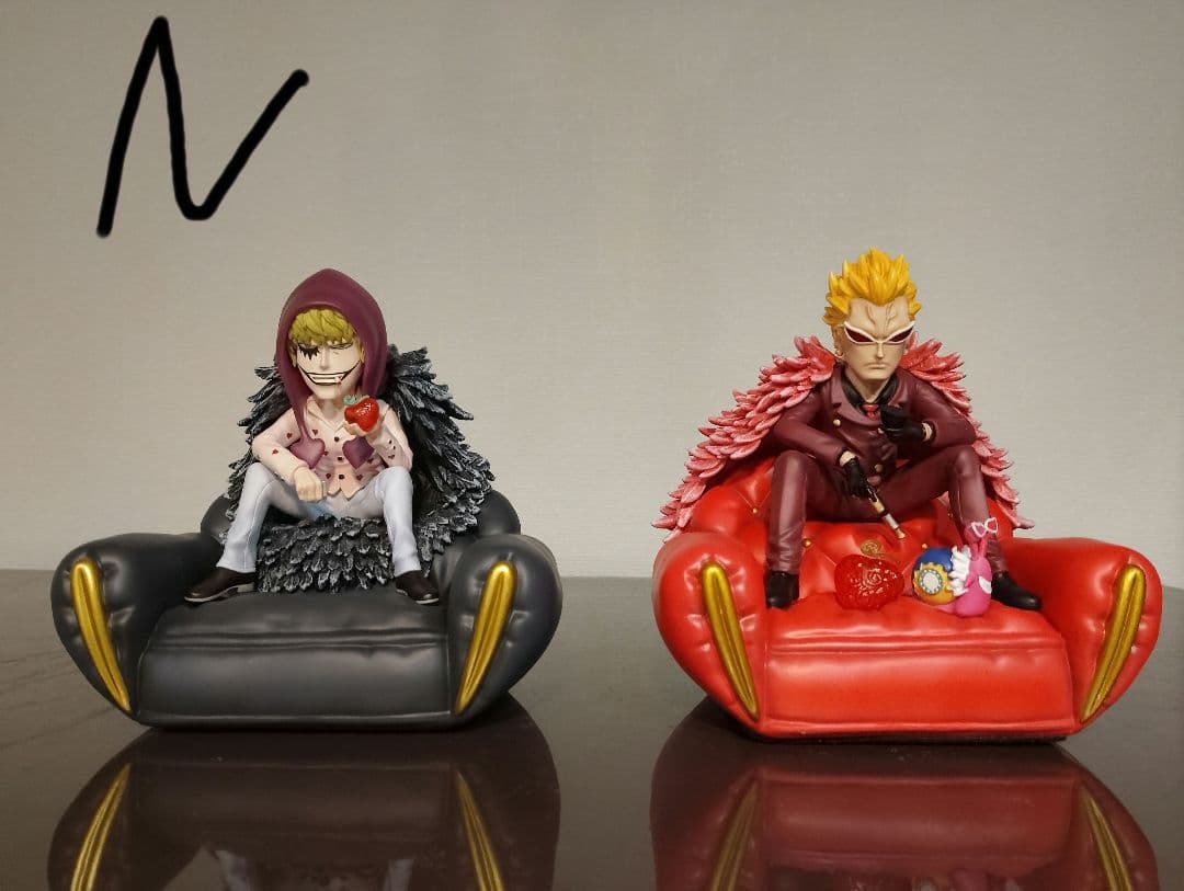 ワンピース　海外　フィギュア　ドンキホーテ海賊団　ドフラミンゴ　コラソン