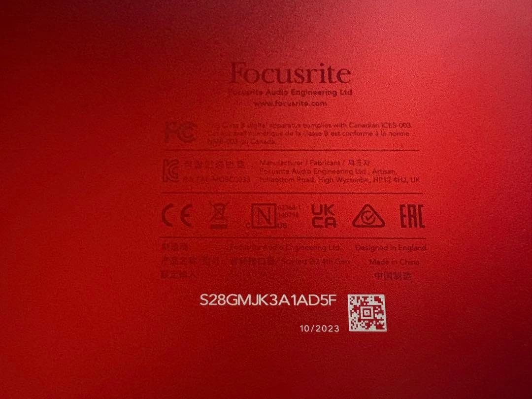 Focusrite Scarlett 2i2 オーディオインターフェイスgen4