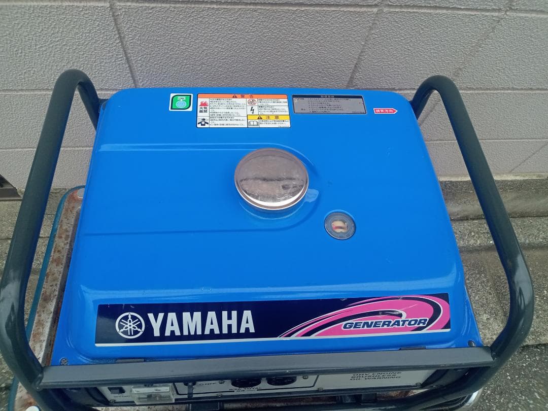 美品　YAMAHA　ヤマハ　エンジン発電機　EF23H