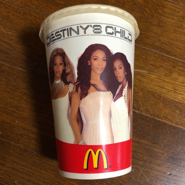 デスティニーズチャイルド　マクドナルド紙コップ