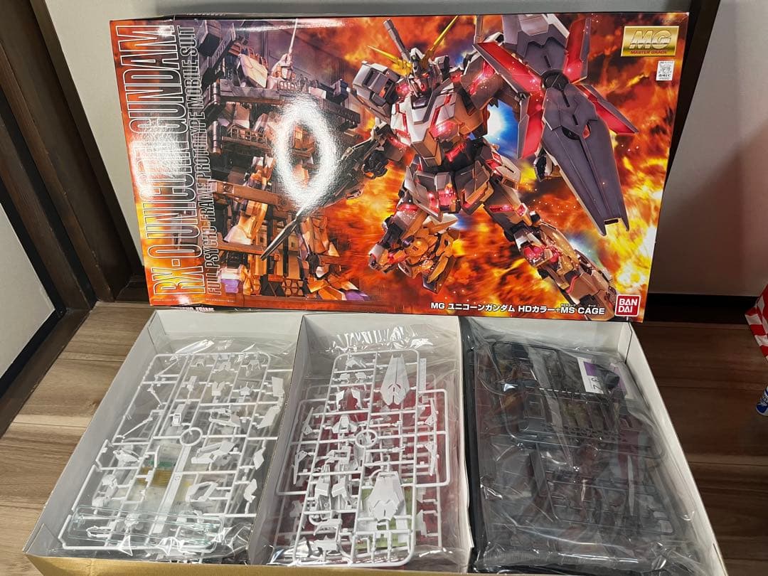 【未組立】1/100 MG RX-0ユニコーンガンダム HDカラー➕MSCAGE