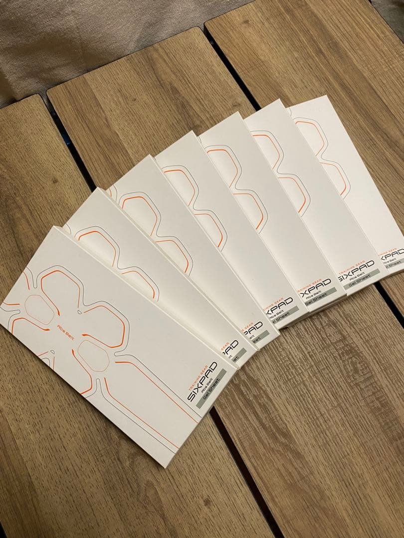 [ジェルシート７個付き]シックスパッド アブズベルトS/M/Lサイズ