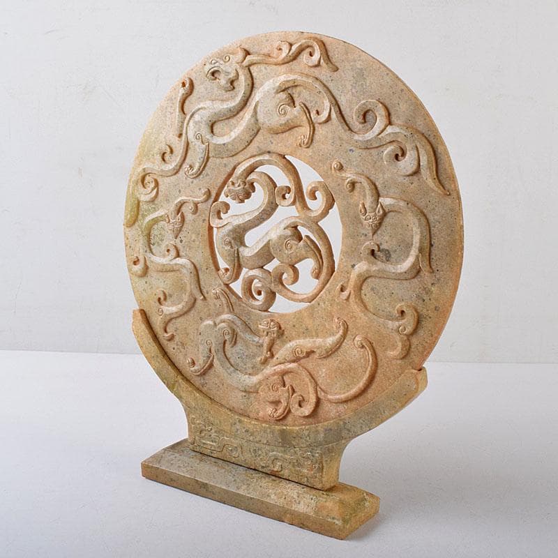 中国　玉石彫刻　神獣透かし彫　玉壁　硯屏　直径28㎝　飾台付　V　8135