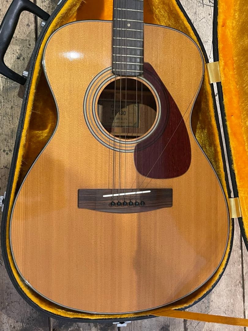 【YAMAHA/ヤマハ】アコースティックギター　FG-130 ハードケース付き