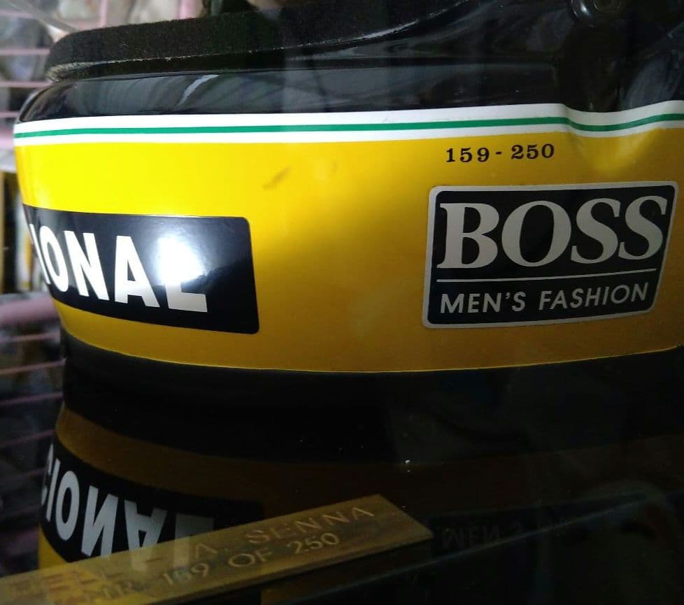 【レア】限定250個 BELL アイルトン・セナ 直筆サイン ヘルメット