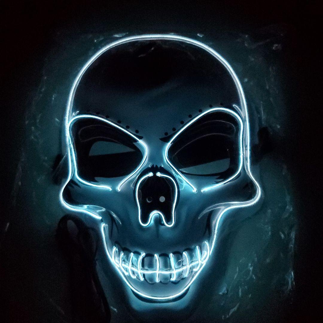 【LED】スカルマスク！全8種類 ボタンを押すだけで３段階に発光致します！