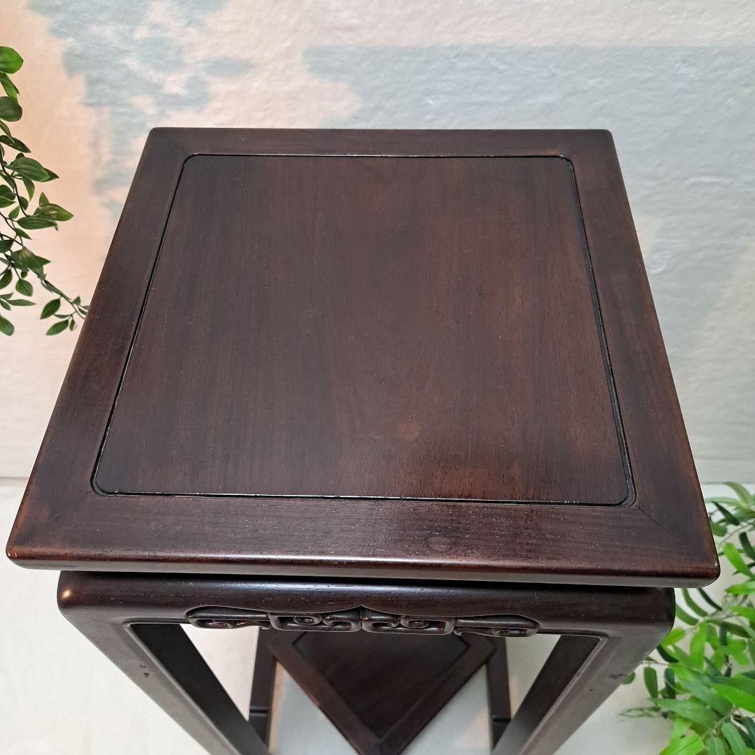 唐木花台　唐木家具　高卓　香炉台　飾り台　透かし彫り　鉄刀木　中国美術