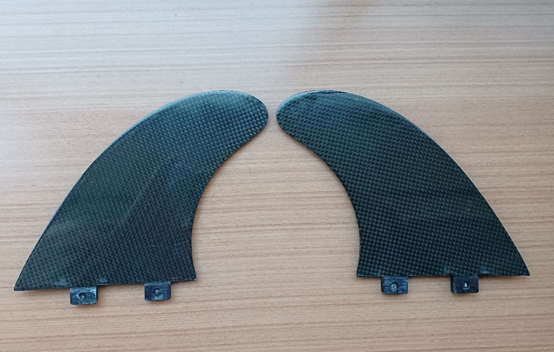 FCS　G-MRX　サーフボードフィン　ツインフィン　マークリチャーズ　カーボン